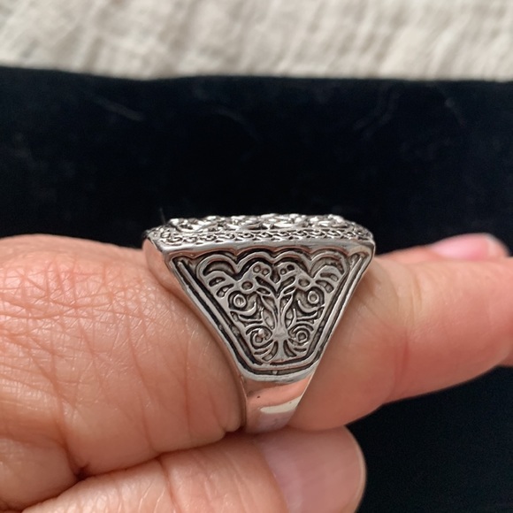 Statement Ring Silver with Scroll Detail - Picture 6 of 12